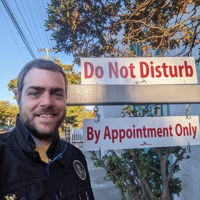 x_carriages's profile picture. sales manager for @heydaybooks. former publicist/social media for @CityLightsBooks. poems/from Pittsburgh. My instagram acct is better: ccarriages_