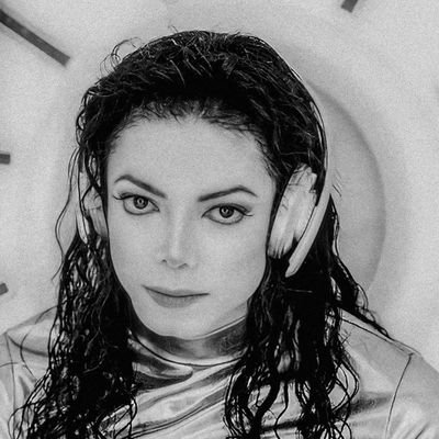 .Michael Jackson fan 
.English/Português