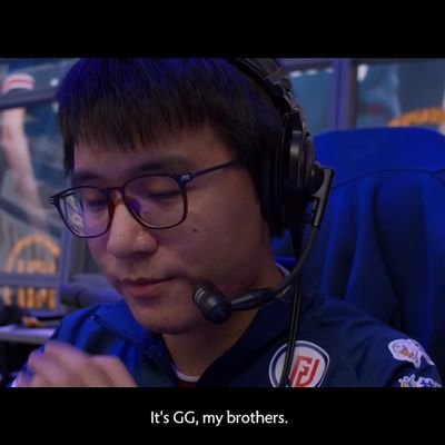 QueefCrusaderr's profile picture. zoomin