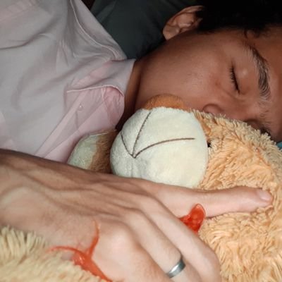 pinkscis's profile picture. La vida me dijo a gritos que nunca te tuve y nunca te perdí.
En este perfil no se aceptan las groserías, esas vergas no va conmigo.