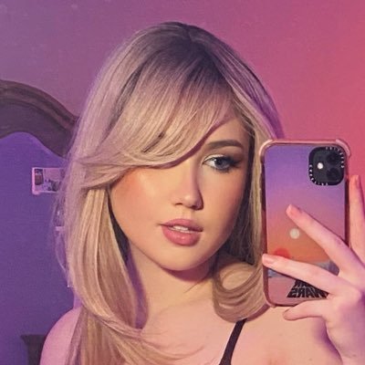 Elena ⚡️さんのプロフィール画像