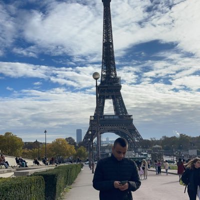 farisalcambas's profile picture. Mooo