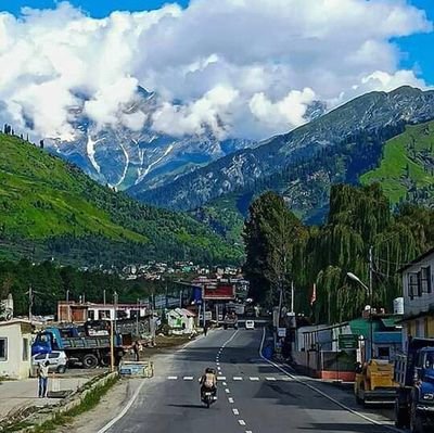 in 🏨 Hotel Line Manali District Kulu ( Himachal Pradesh And Music Advisor, Sufiyan