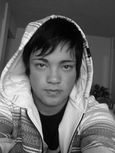 segue q eu sigo de volta   *-*
msn = ra-fa-emocore@hotmail.com