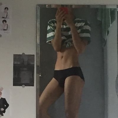 knswr17's profile picture. | bttm