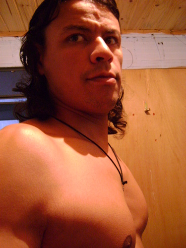 1,86 alt 85 kg, luto HAPKIDO, faço Musculação e Dança de Salão quer saber mais? SIGA