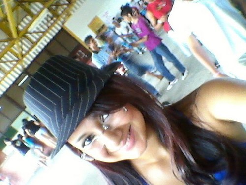 pode-se ter saudades dos tempos bons,mas naum se deve fugirr ao presente... =)