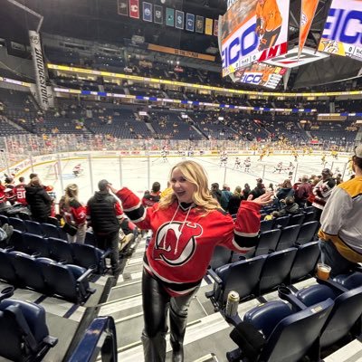 I’m a @njdevils fan and that becomes my personality during hockey season