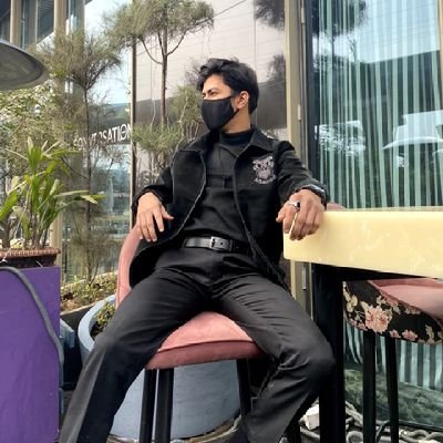 wisehumour's profile picture. Giggity giggity.