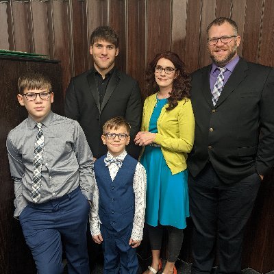 BrandonTurnbow4's profile picture. Proud Father of @NSUWolves_FB 2023 commit @KaydnTurnbow 3.86 GPA 2X All-State & All-Conference DE 2X Defensive Player of the year