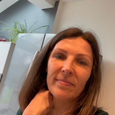 c_dingreville's profile picture. Principale-adjointe collège Hergé de Gondecourt  Ex-enseignante de français #college Pablo Neruda de Vitry-en-Artois #acLille #PERDIR2023#promocolettebesson