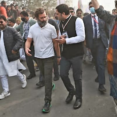 arshyuva's profile picture. 