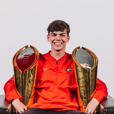 UGA ‘25 Journalism // Georgia Football Design & Photo Intern // Athletes First Design Intern