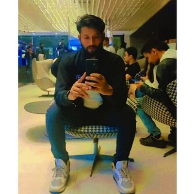 OmPriyadarshi3's profile picture. bcom.  
cma inter aspirants
 reading 😜playing ‌‌‌฿ love watching movies