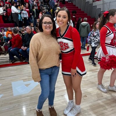 laineybugsmomma's profile picture. I’m not very interesting 🤷🏻‍♀️