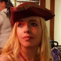 Laura 🤡 (@lunarose1601) 's Twitter Profile