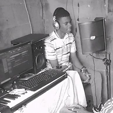 muza450 Profile Picture