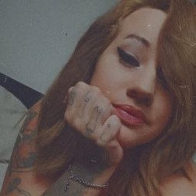 peks0103's profile picture. 