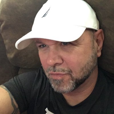 jeffmoo05273393's profile picture. pissed