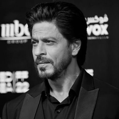 SRKian since childhood😎
Baniya😎