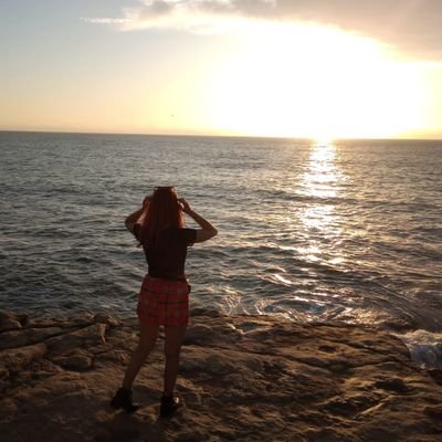 leey_borghese's profile picture. Vomita las mariposas llenas de terror
y que el canto gane al llanto y al dolor 🦋