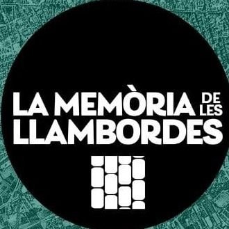 Sota les llambordes, la memòria.