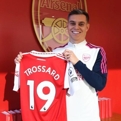 D only August legend 💫
 Arsenal fan  ❤👌
This nigga is crazy☺️🍾