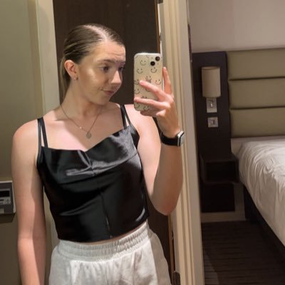 charIottewright's profile picture. 23 🪩🫶🏼