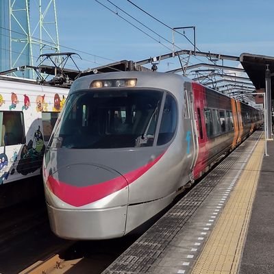 JR四国の8000系と8600系が好きな鉄道ファンです。
主に予讃線で撮り鉄してます
youtubeもしているので、よろしければ、チャンネル登録、Twitterのフォローよろしくお願いします。