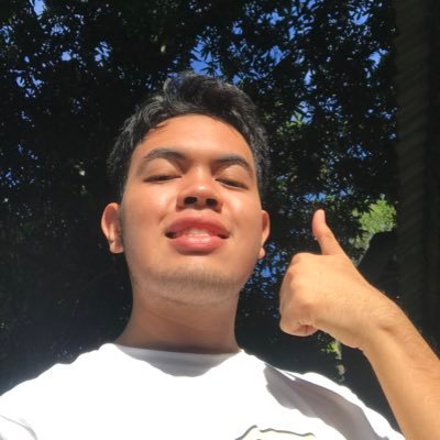 FuraqueKenneth's profile picture. Always under the lime light of everyone.