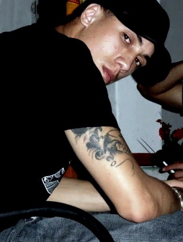 Uns diz que sumi, outros que me encontrei, que me vendi, outros que acertei.