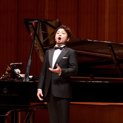 国立音楽大学大学院修了 テノーレリリコレッジェーロ アカデミアロッシニアーナ修了 株式会社AMATI専属アーティスト 武蔵野音楽大学非常勤講師 #operasinger #tenoreliricoleggero #rossinitenor #accademiarossiniana2016