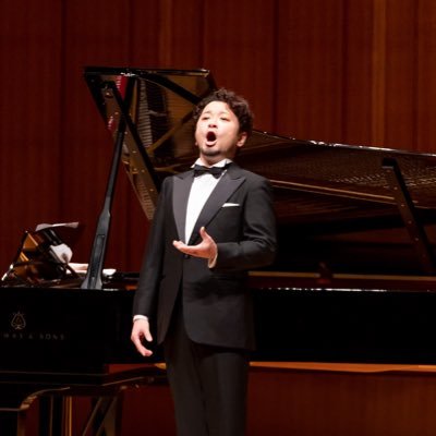 国立音楽大学大学院修了 テノーレリリコレッジェーロ アカデミアロッシニアーナ修了 株式会社AMATI専属アーティスト 武蔵野音楽大学非常勤講師 #operasinger #tenoreliricoleggero #rossinitenor #accademiarossiniana2016