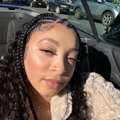 myleeezy's profile picture. out the way & minding my business
