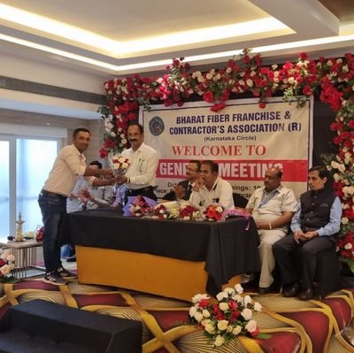 manchulive's profile picture. Praying for world peace . Pls do what u can. & just be kind to one another. Love can free us all.