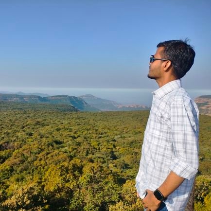 PankajPadole73's profile picture. From Hingoli..MH-38😍