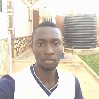 Student of Mass com, story writer✍️..song writer🎵🎶...Man United fan⚽🥰 love playing on wing, love literature