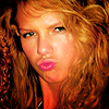 tenho pena dessas pessoas iludidas que acham que a taylor é delas