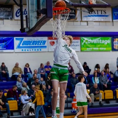 Hackett Catholic Prep | 2026 center | 6'6 180lb | 36 inch vert | 3.6 GPA | AAU | Phone number : 269-400-8516| Husovskylukas188@gmail.com