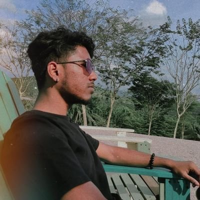 TFrncs's profile picture. # Filled with multiple personas.
# hàlfblöod🍀✨
# yuvanism✨

https://t.co/ne1gF44MGu