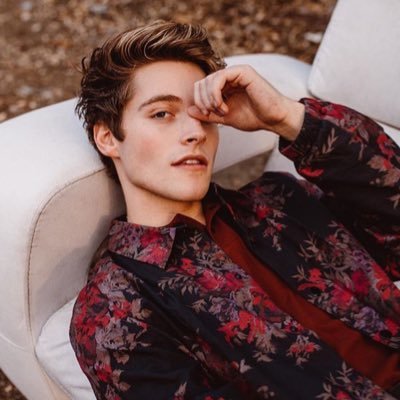 YouthfulWrath's profile picture. ✘ I won't close my eyes and hide the truth inside. || Roleplayer • AU • MC • Bi • MS • Hunter • #𝐑𝐄𝐁𝐄𝐋 • #TeenWolf