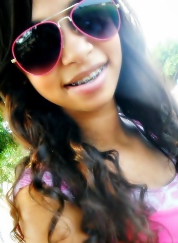 --
                 O que você tem, todo mundo pode ter. 
                         Mas o que você é, ninguém pode ser. (Y)
-