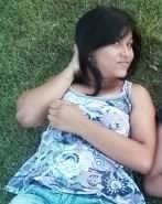 Confesso que preciso de sorrisos, abraços, chocolates, bons filmes, paciência e coisas desse tipo.