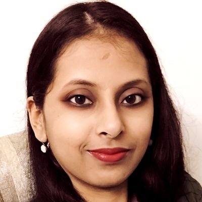 LizShuchi's profile picture. 