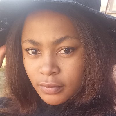 nelisiwe_r's profile picture. Proud Taurus💖 
Happy Soul😀