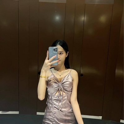 Hi, everyone I am Lynne From Danville, Ca... I am a Thai girl. Hope you may love to be my new friend here, I am alone but not lonely. #reading #shopping.