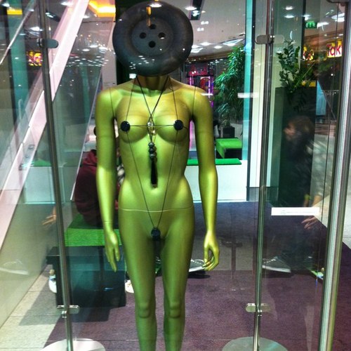 Dieichbin's profile picture. Lese hier meistens nur und bin auf dem schmalen Grat des Lebens geradewegs am Schlund der Erkenntnis vorbei ...