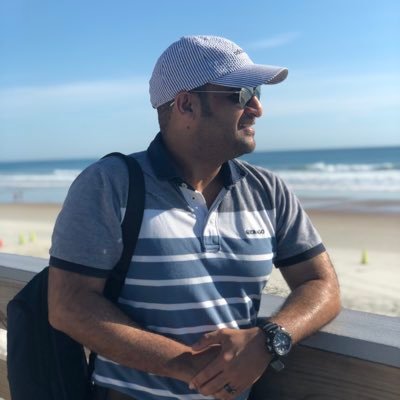 أُحِبُ وطني ، أُحِبُ الإنسانيةَ جمعاءَ (حساب شخصي) Marine Eng , MPA,PhD ، كاتب رأي في تويتر