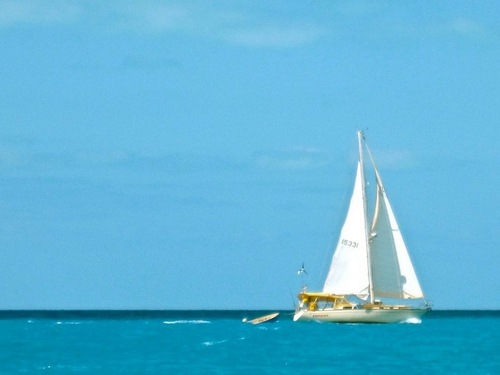 EarthlingSailor's profile picture. Sailing and traveling around the world on a 36 foot sailboat, Earthling. Started on lake Michigan in Chicago October 2010. Currently cruising the Caribbean.