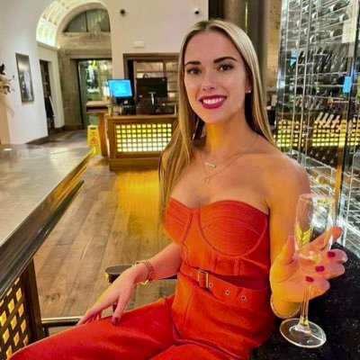 Mummy to Isabella Valentine.Skier, Gym Fanatic, LFC Fan & ❤ the Great Outdoors